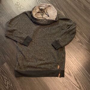 🍍ROOTS🍍COWL NECK 🍍SIZE XS🍍A-1